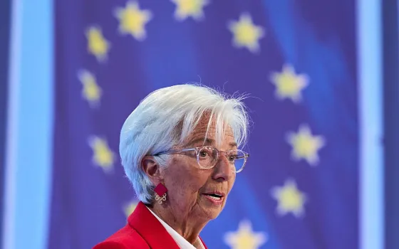 Eurozone inflation drops to 2.8%, clearing path for ECB rate hold